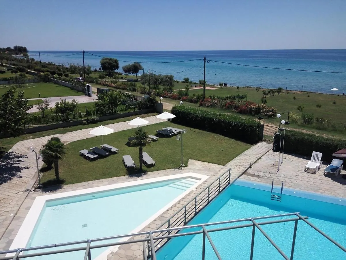 Skion Palace Beach Hotel نيا سكيوني اليونان
